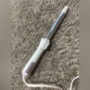 White and Silver Vintage Curling Iron